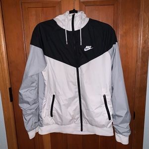 Nike windbreaker mens running jacket